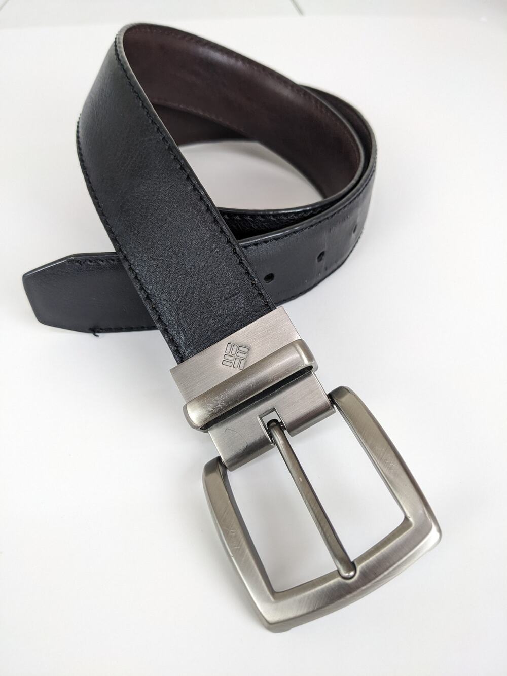 Columbia Men's Black Bonded Leather Silver Belt Sz 32